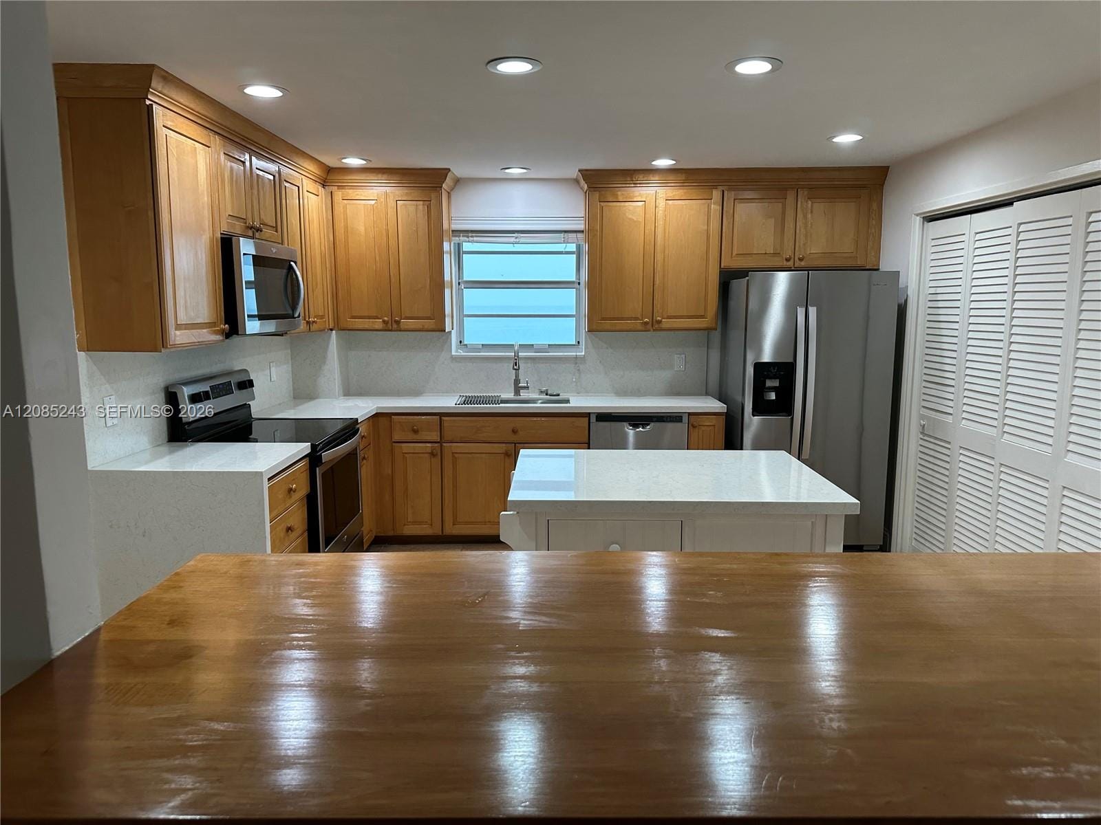 5825 Collins Avenue 5G — photo 8