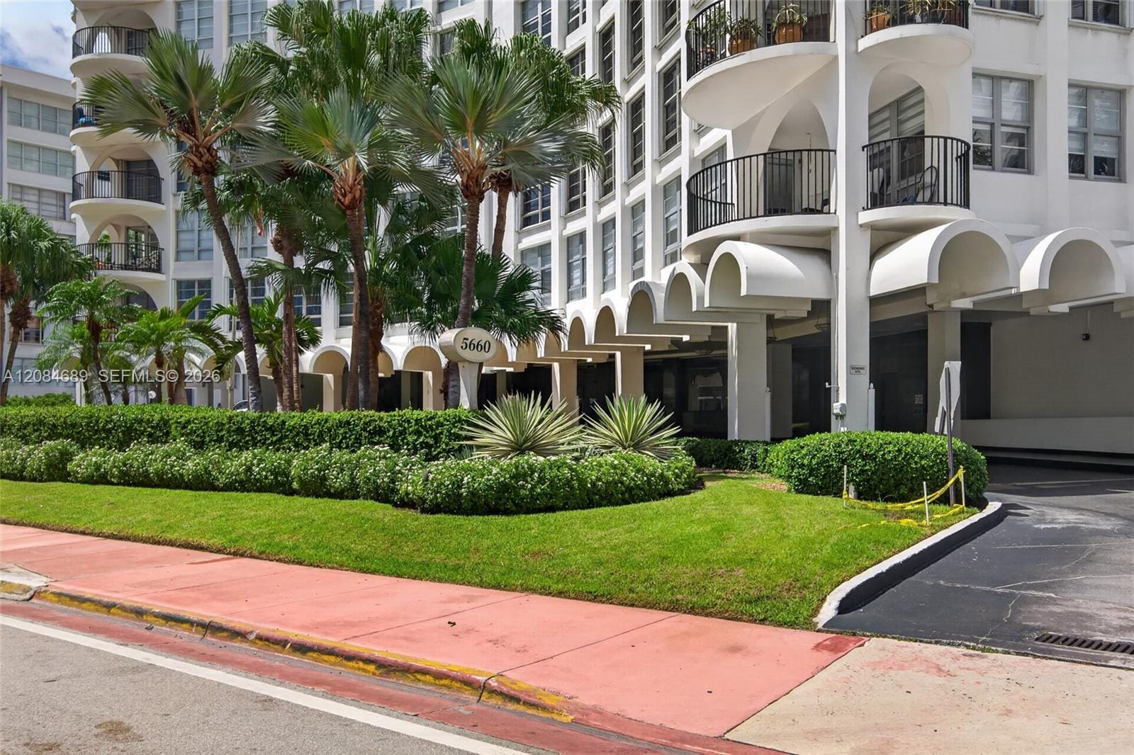 5660 W Collins Avenue 6D, Miami Beach, FL 33140 photo 2