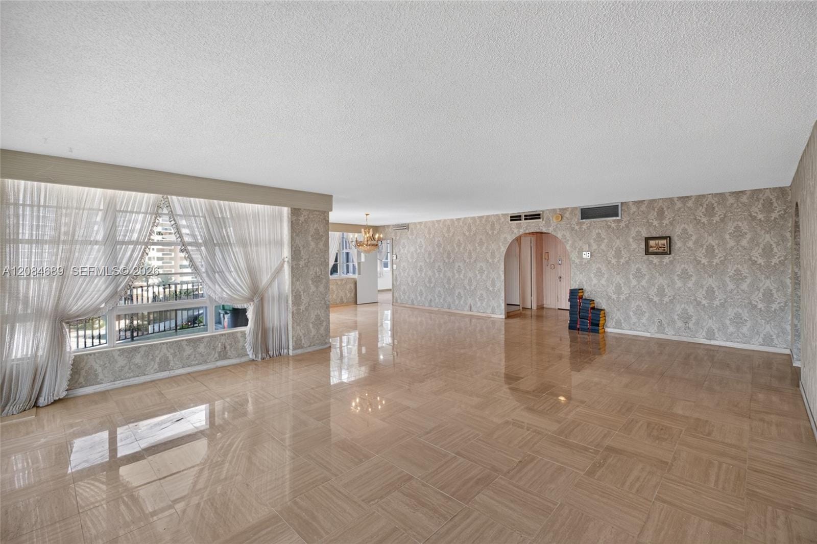 5660 W Collins Avenue 6D, Miami Beach, FL 33140 photo 9