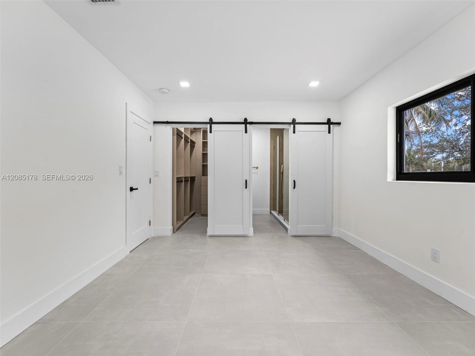 610 NE 164th Terrace, Miami, FL 33162 photo 23