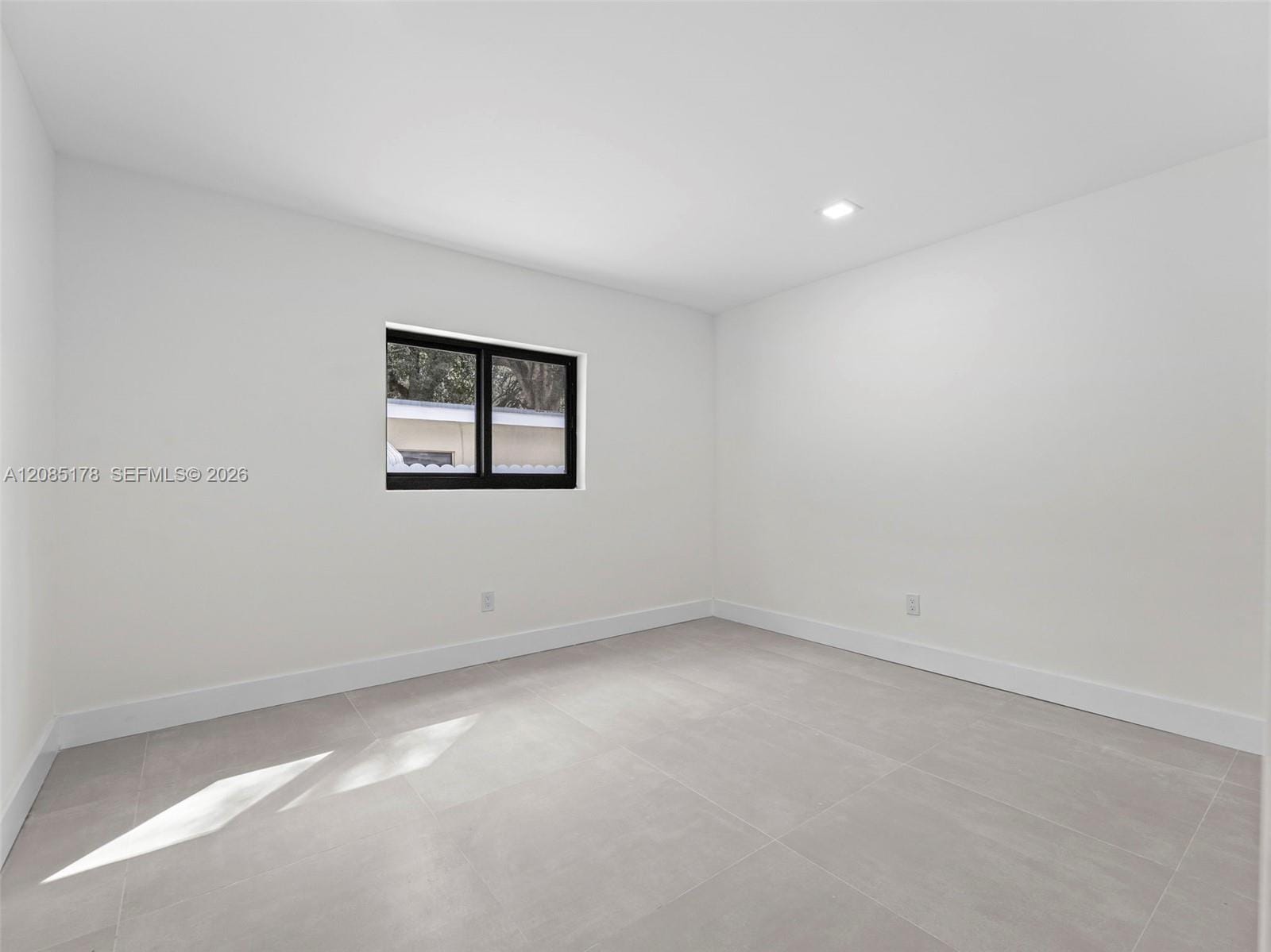 610 NE 164th Terrace, Miami, FL 33162 photo 26