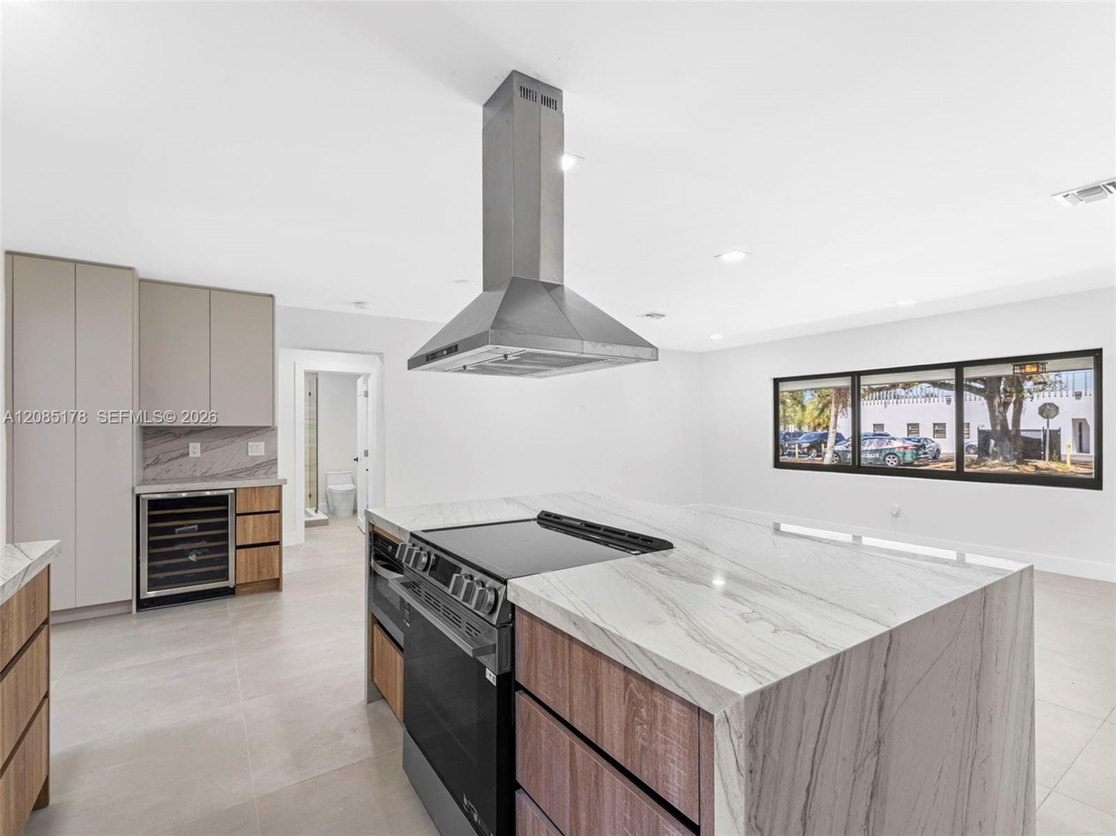610 NE 164th Terrace — photo 9