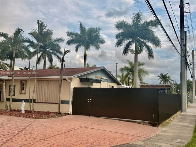 12694 SW 191st Terrace, Miami, FL 33177