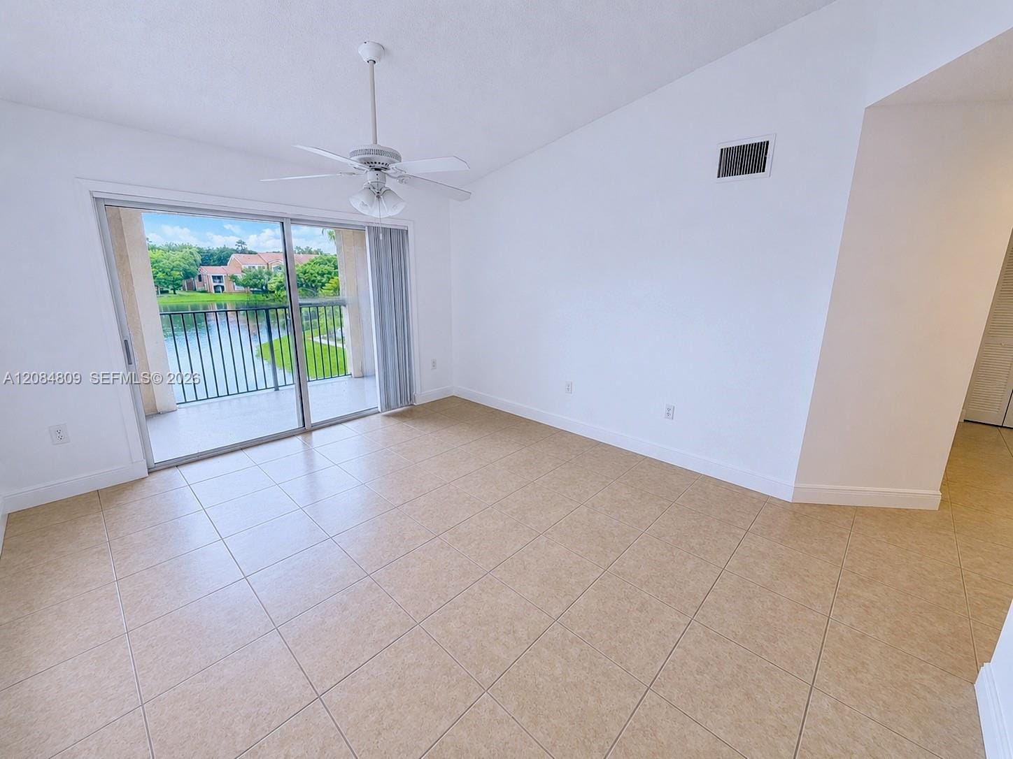 4836 N State Road 7 5308 — photo 2