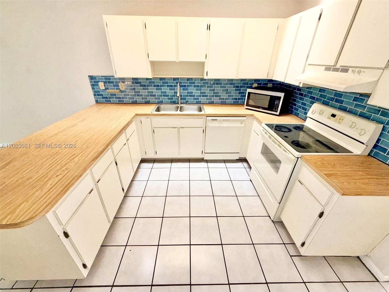 2428 SW 109th Court, Miami, FL 33165 photo 7