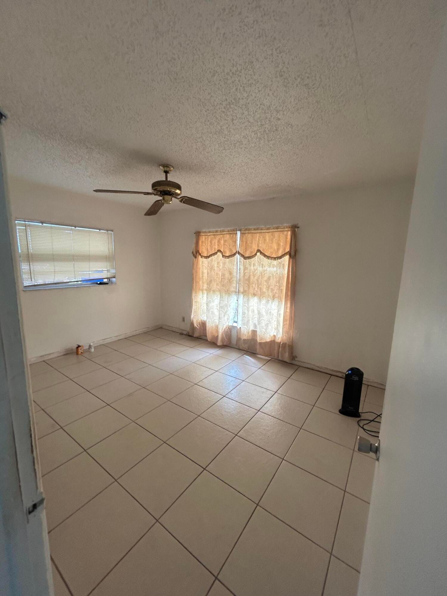 6831 Scott Street, Hollywood, FL 33024 photo 8