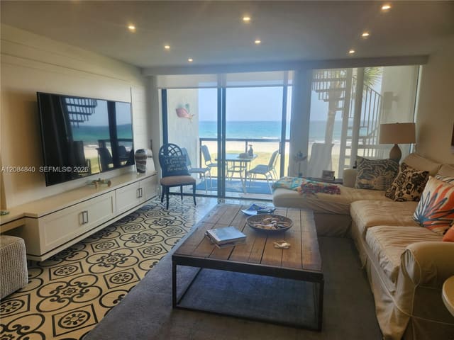 550 NE 21st Avenue 6, Deerfield Beach, FL 33441