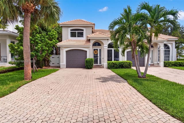 2221 NE 33rd Avenue 2221, Fort Lauderdale, FL 33305