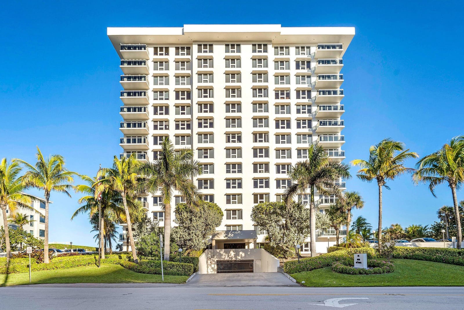 2066 N OCEAN Boulevard 4NW — photo 1