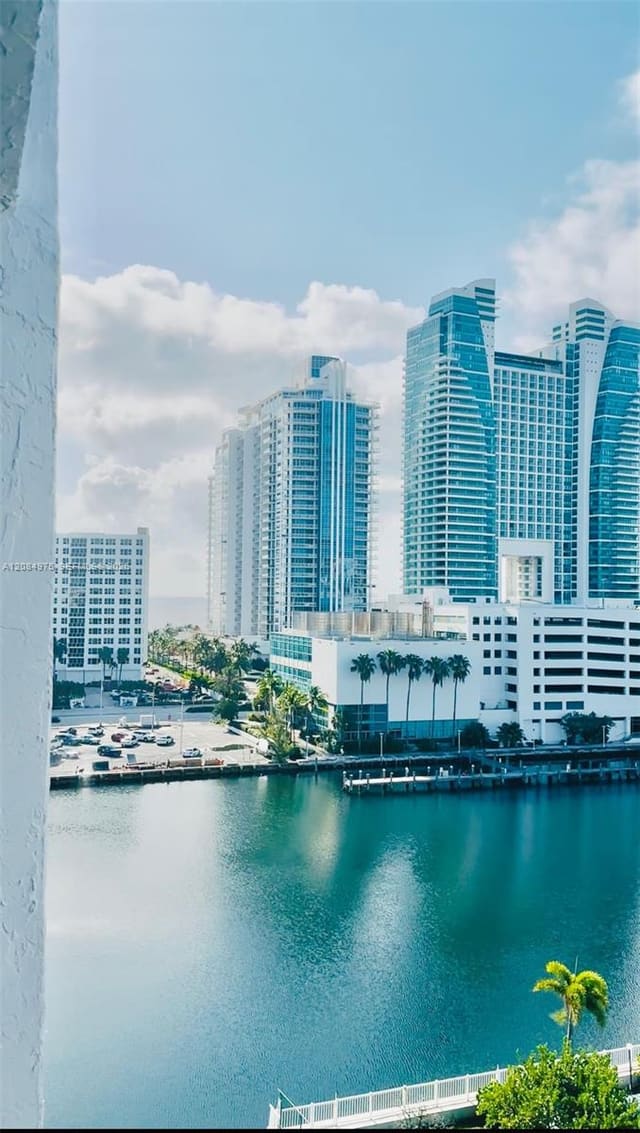 600 Parkview Drive 1018, Hallandale Beach, FL 33009