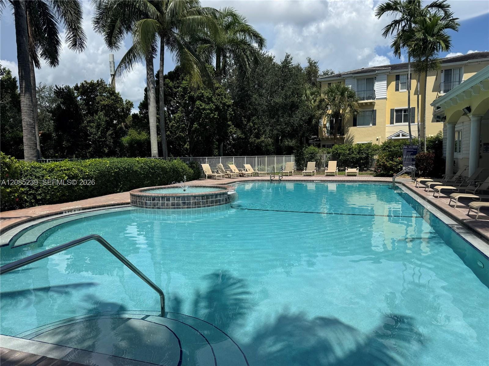 500 NW 39th Circle — photo 5