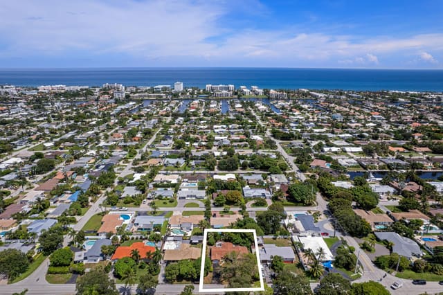 916 SE 12TH Avenue, sold in ZIP 33441, Deerfield Beach, FL