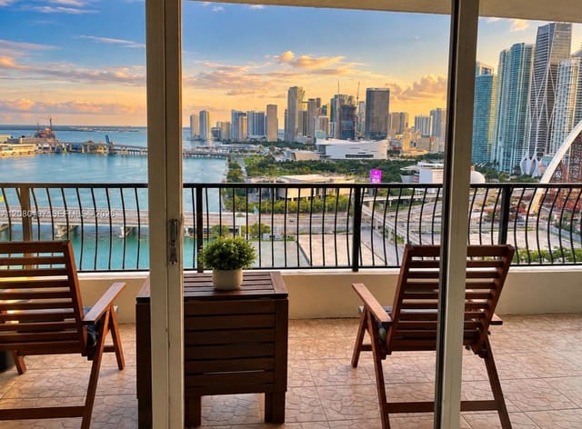 555 NE 15th Street 27K, Miami, FL 33132