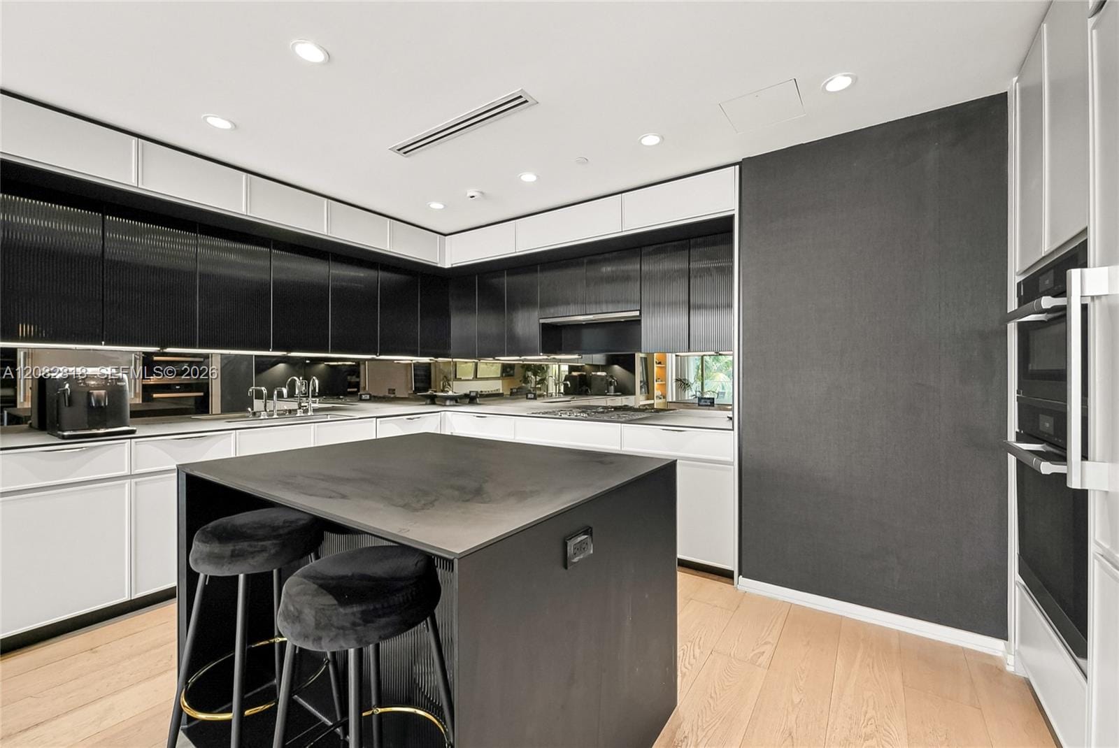300 Collins Avenue 3A, Miami Beach, FL 33139 photo 4