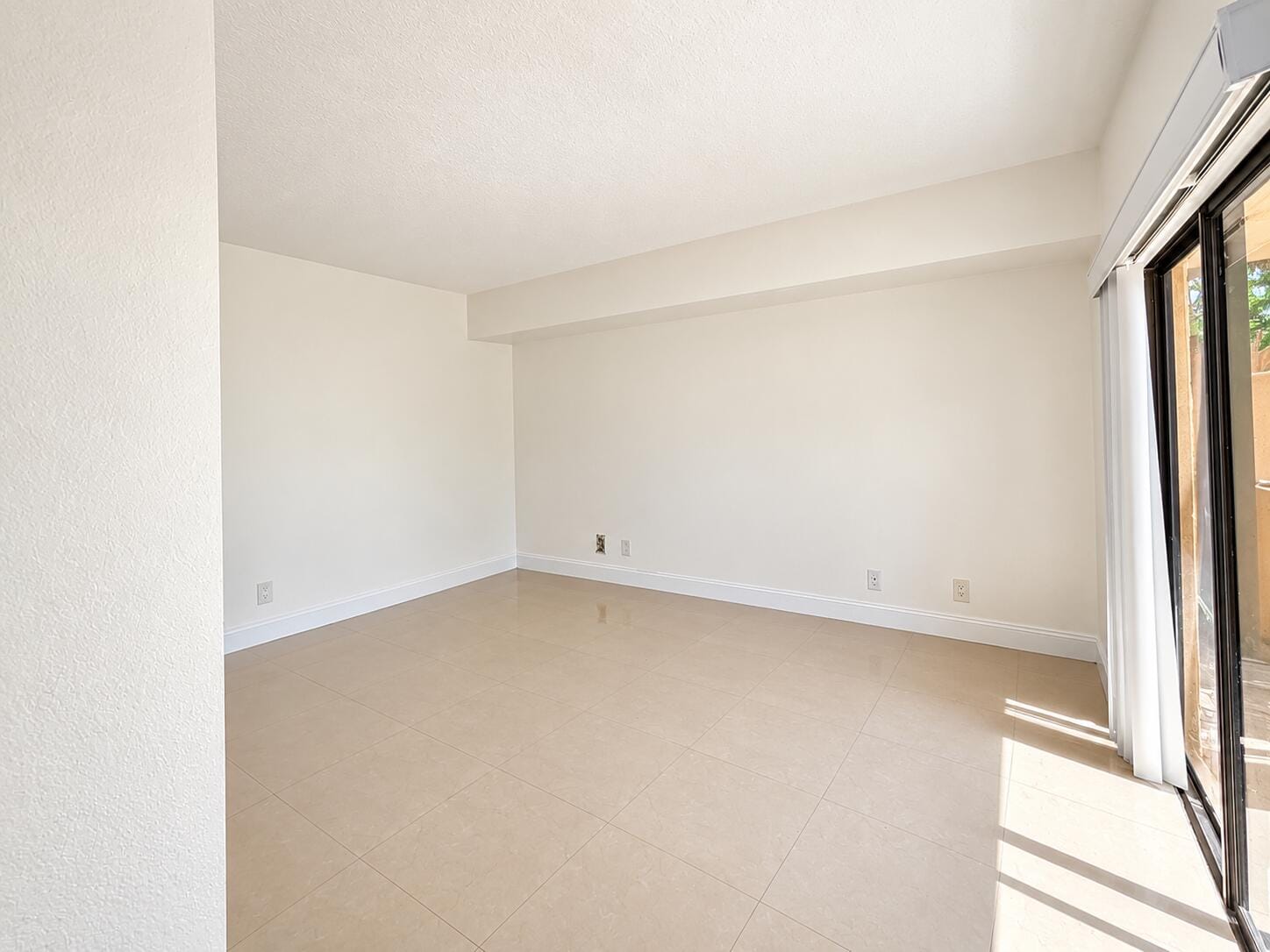 804 Springdale Circle, Palm Springs, FL 33461 photo 14