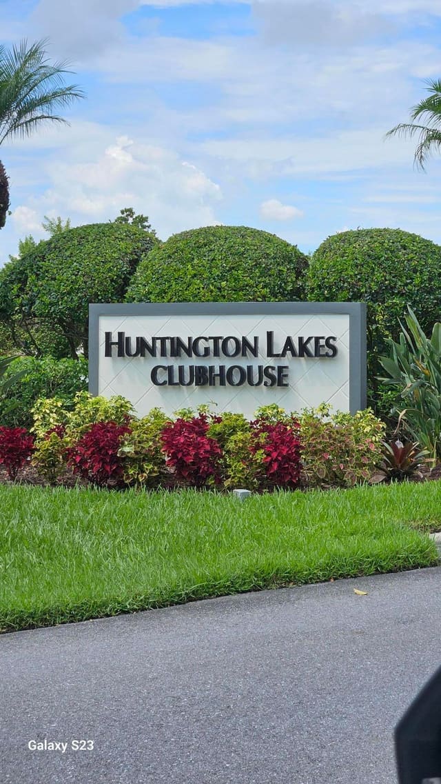7185 Huntington Lane, Huntington Lakes, Delray Beach, FL
