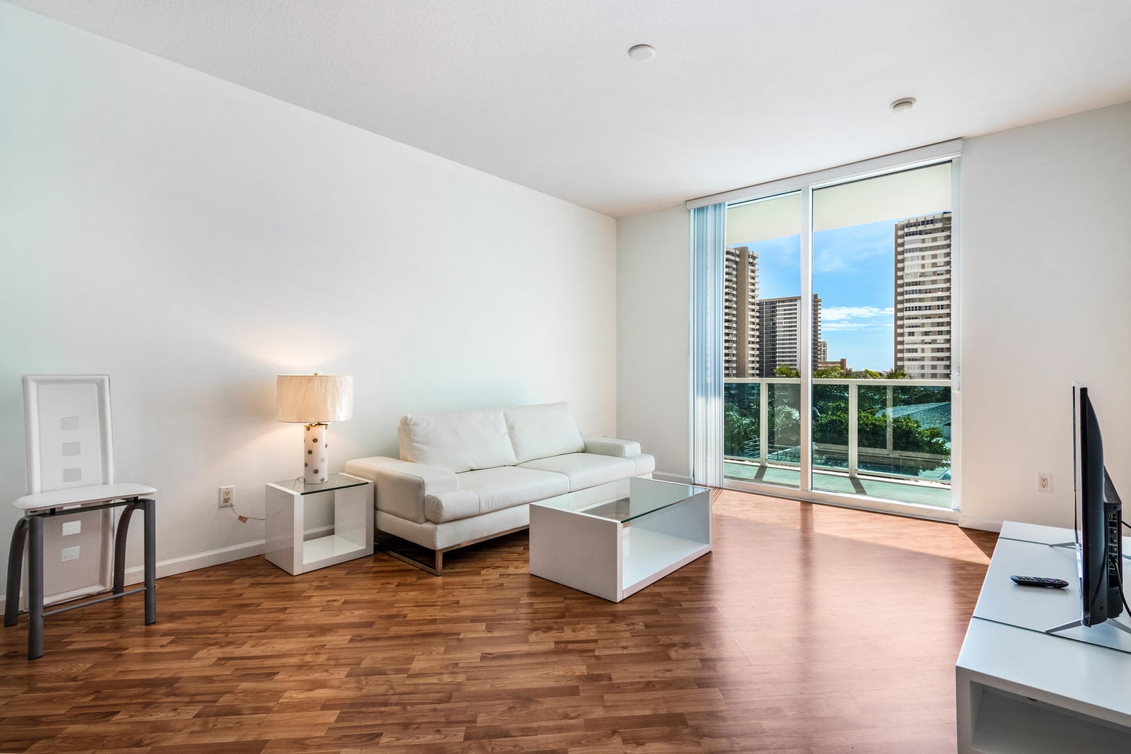 1945 S Ocean Drive 502 — photo 4