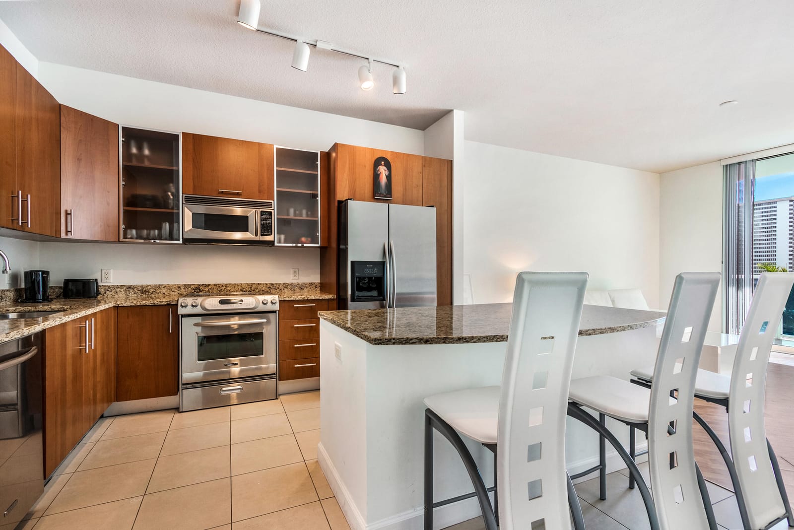 1945 S Ocean Drive 502 — photo 8