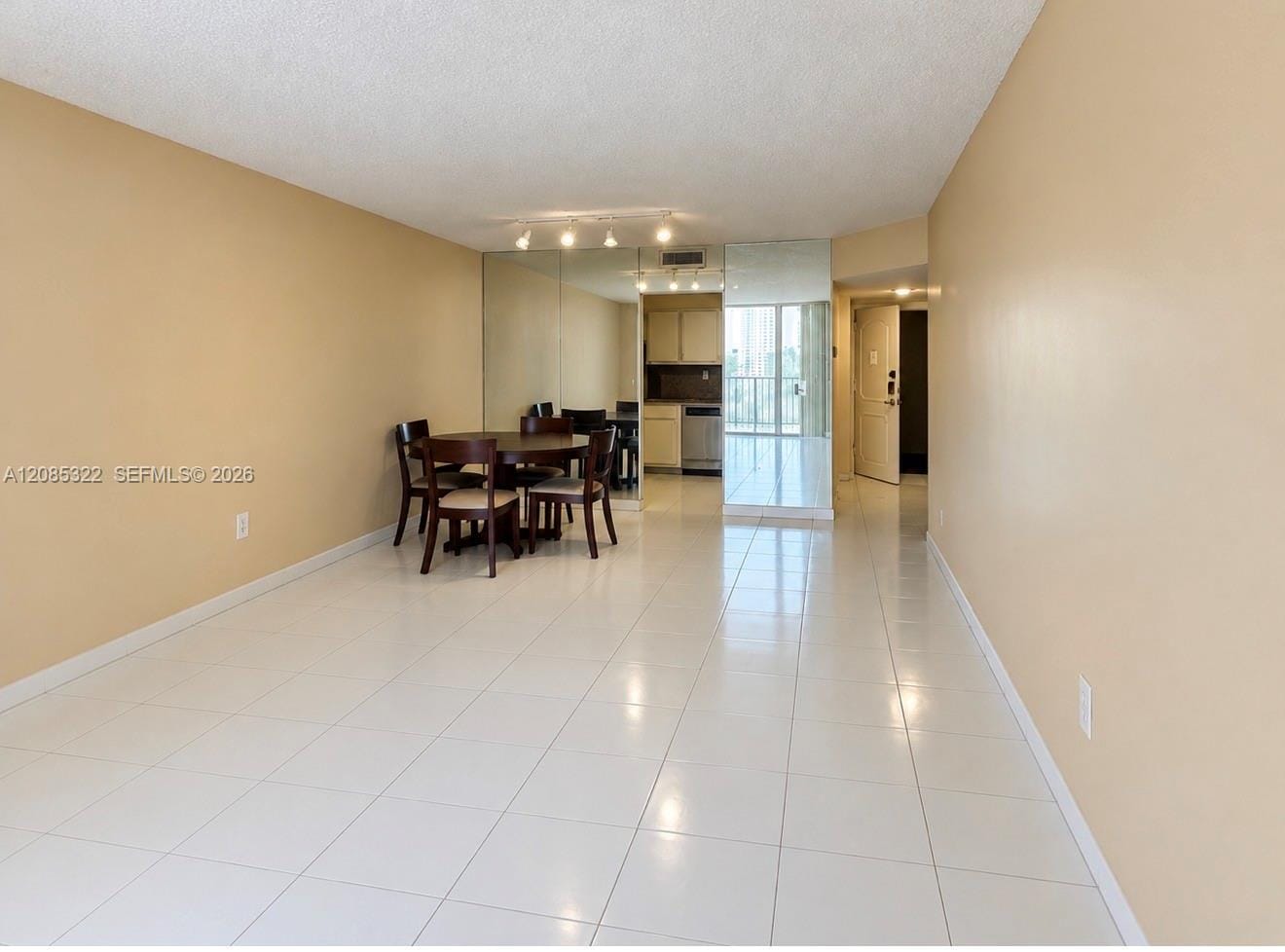 2750 NE 183rd Street 601, Aventura, FL 33160 photo 2