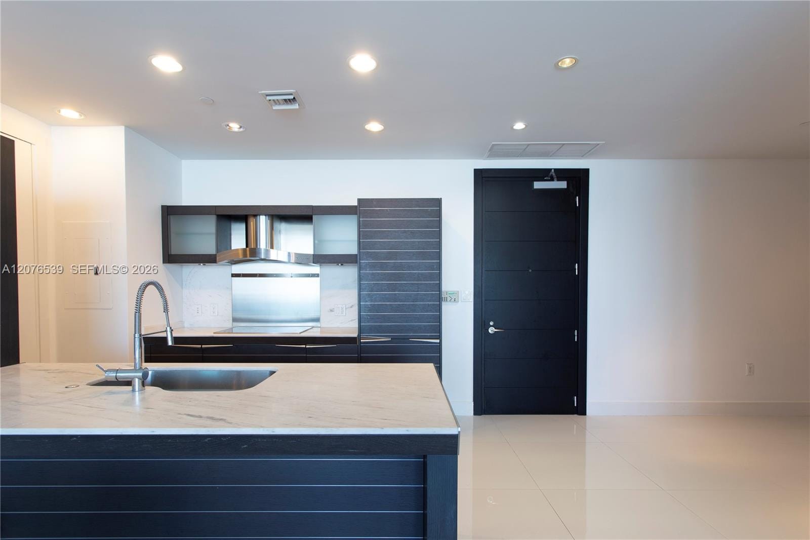 200 Biscayne Blvd Way 4512 — photo 2