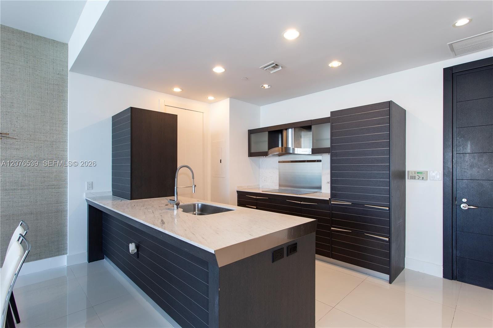 200 Biscayne Blvd Way 4512 — photo 4