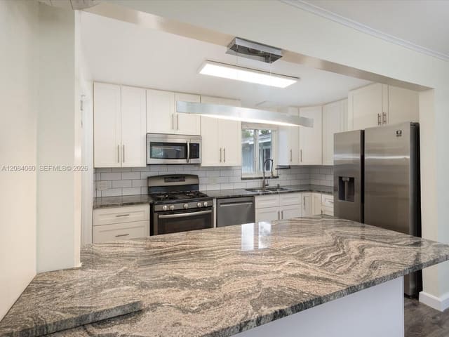 241 SW 3rd Terrace, Dania Beach, FL 33004