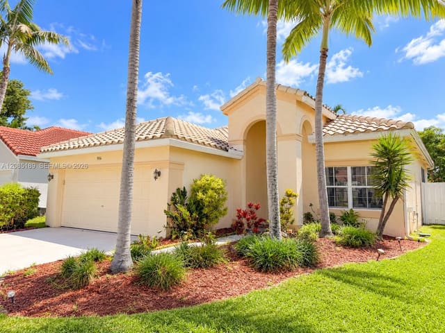 908 Tanglewood Circle 908, Weston, FL 33327