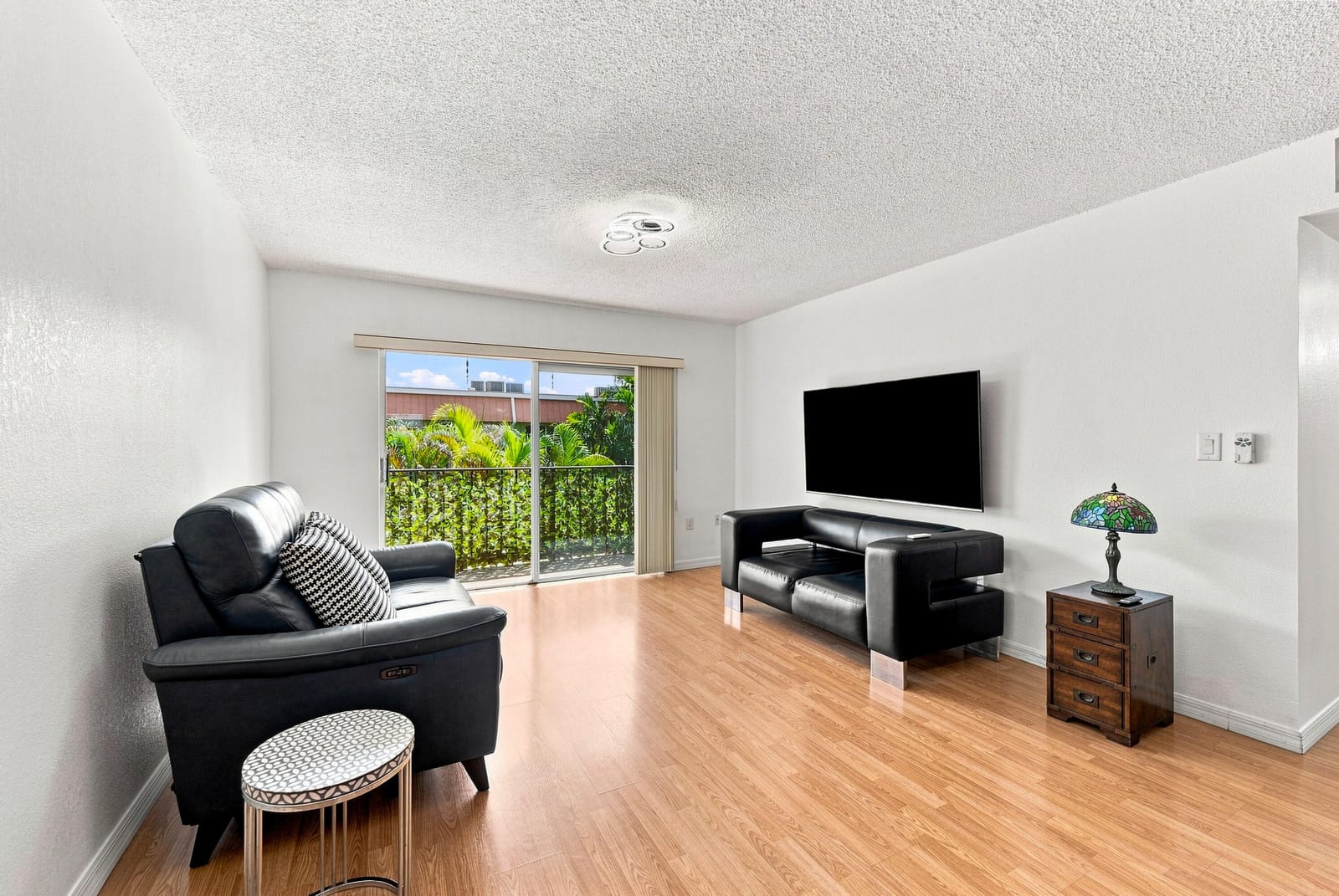 805 W Oakland Park Boulevard — photo 10