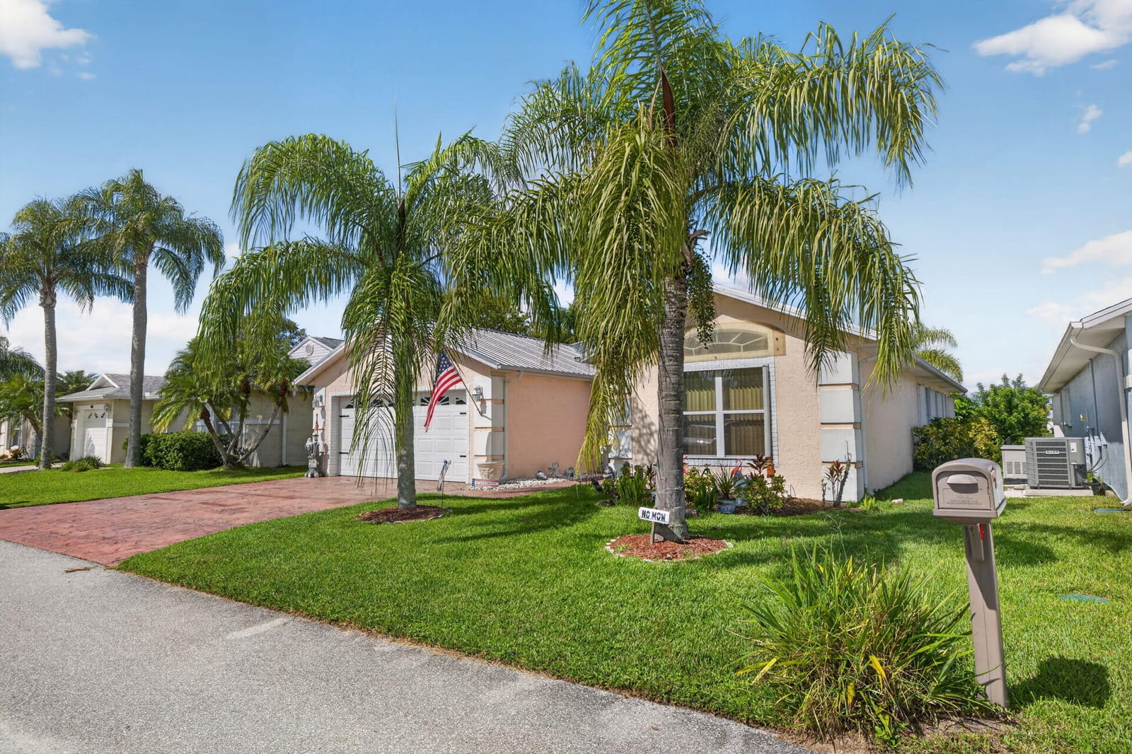 6701 ALEMENDRA Street, Fort Pierce, FL 34951 photo 2