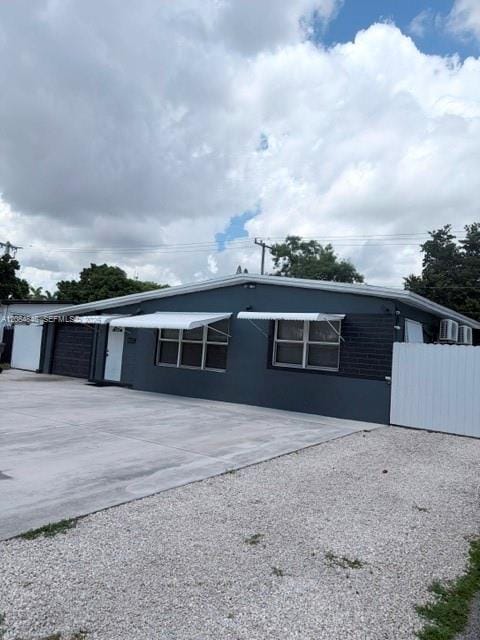 3611 SW 40th Street, West Park, FL 33023 photo 3