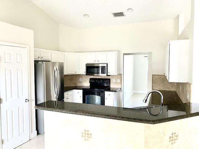 598 NW KINGSTON Street, Port St. Lucie, FL 34983 photo 3