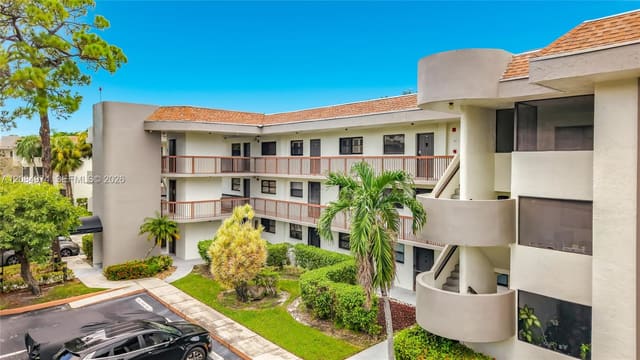 7547 NW 79th Avenue 312, Tamarac, FL 33321