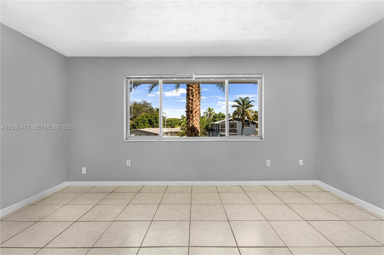 2040 NE 170th Street 10 — photo 11