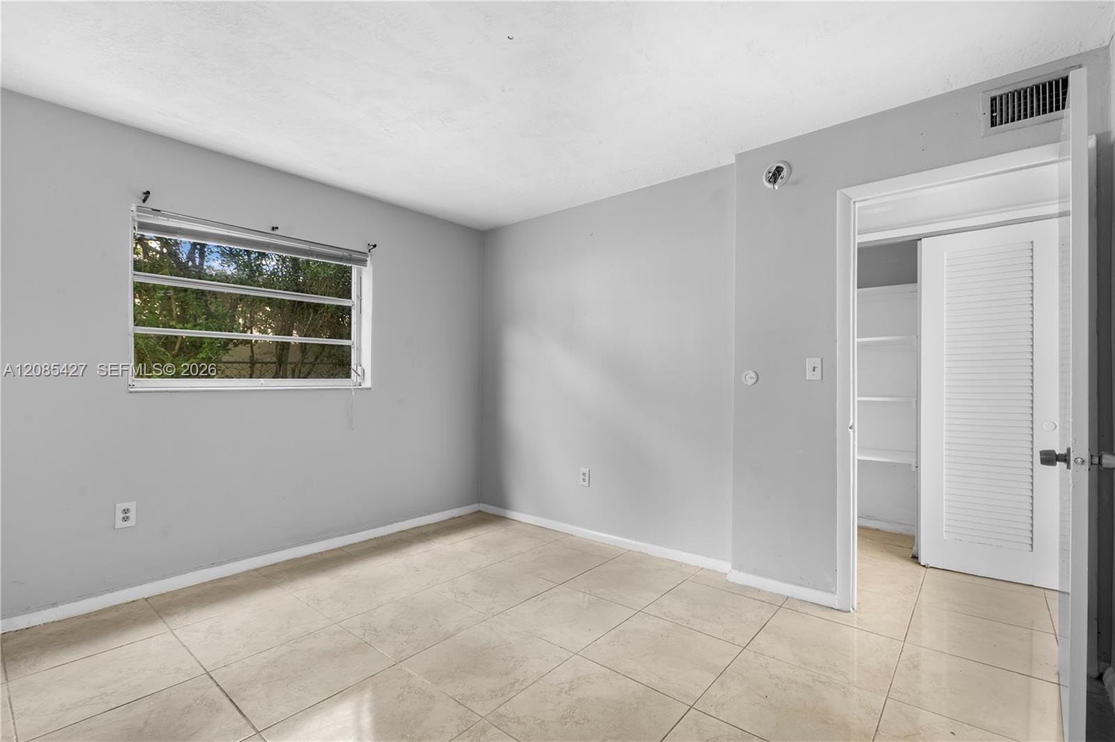 2040 NE 170th Street 10 — photo 8