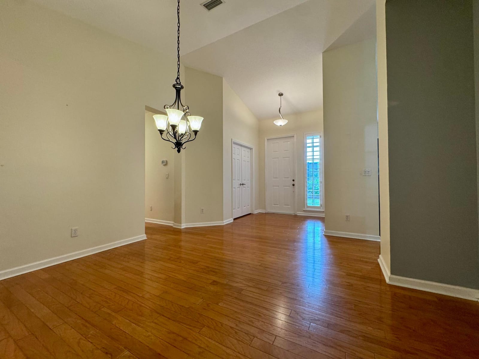 1464 SE Tidewater Place — photo 3