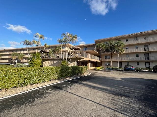9300 SW 8TH Street 403, Boca Raton, FL 33428