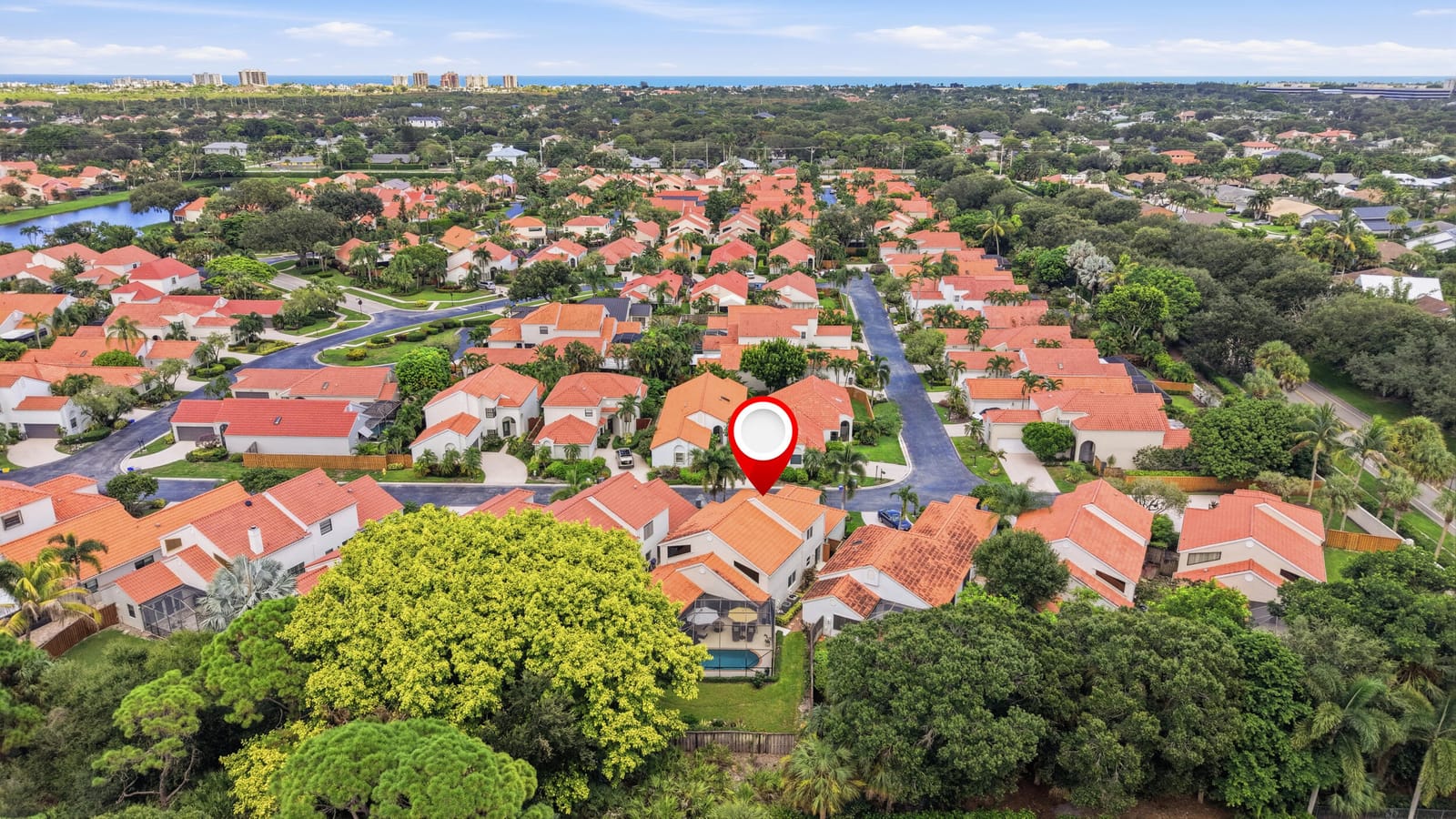 2576 LA CRISTAL Circle, Palm Beach Gardens, FL 33410 photo 3