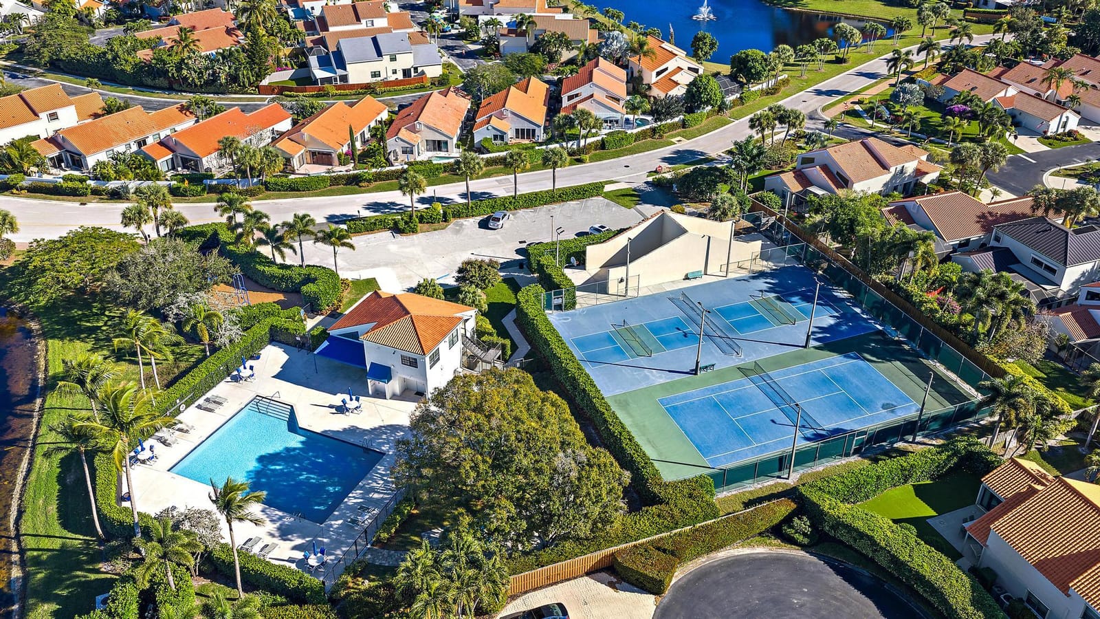 2576 LA CRISTAL Circle, Palm Beach Gardens, FL 33410 photo 27