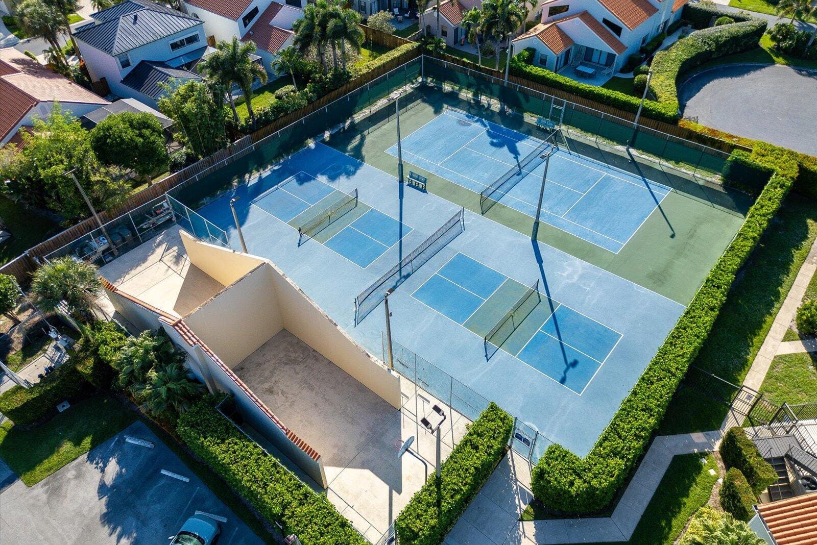 2576 LA CRISTAL Circle, Palm Beach Gardens, FL 33410 photo 30