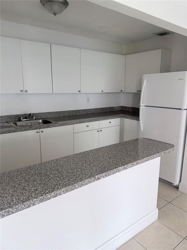 615 NW 177th Street 207, Miami Gardens, FL 33169