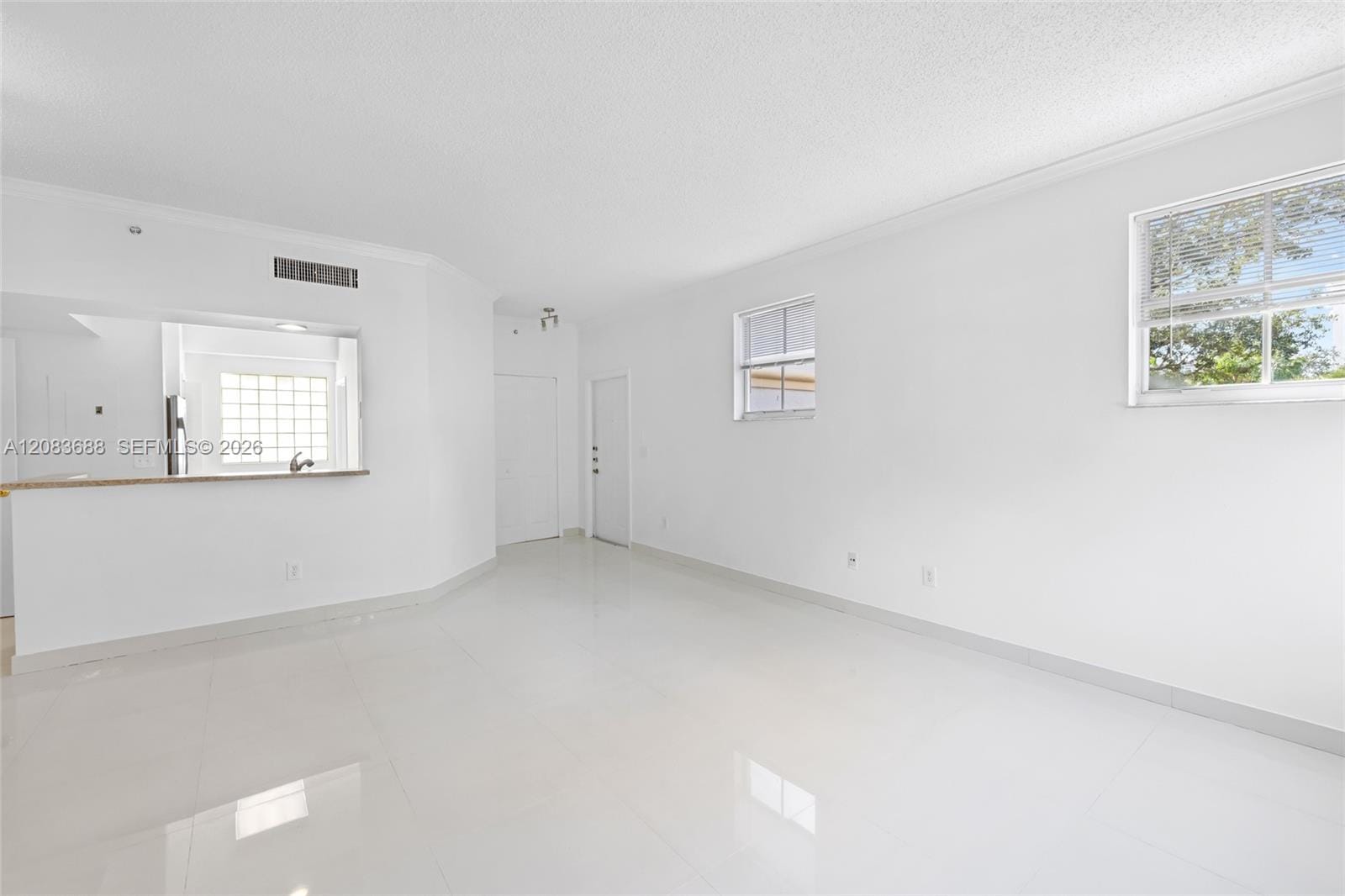 3125 NE 184th Street 1201 — photo 9