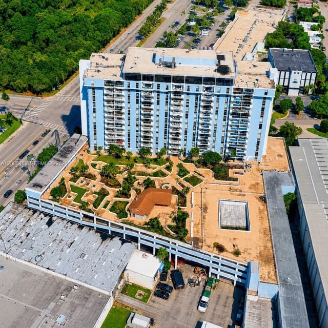 13499 Biscayne Boulevard CU203, North Miami, FL 33181