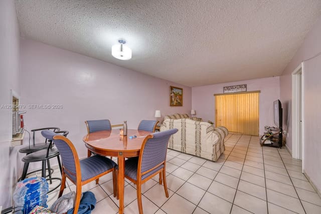 140 Royal Palm Road 111, Hialeah Gardens, FL 33016