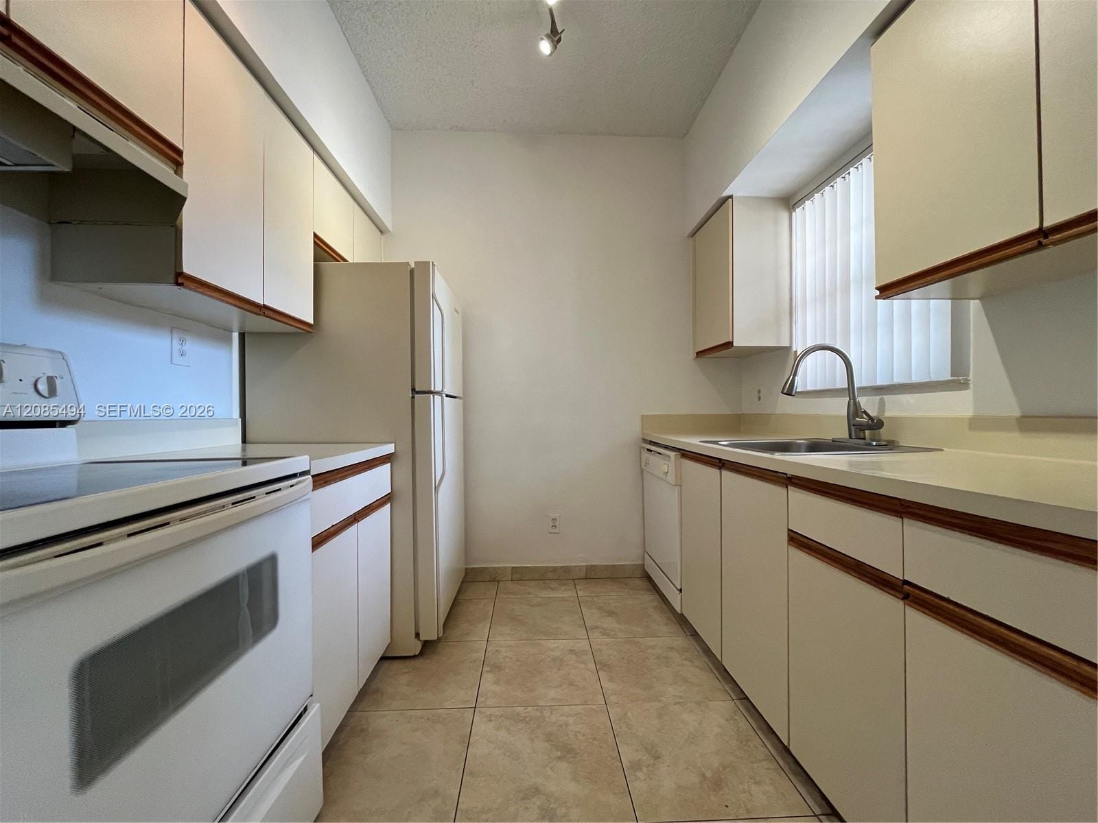 661 Cypress Lake Boulevard A20
