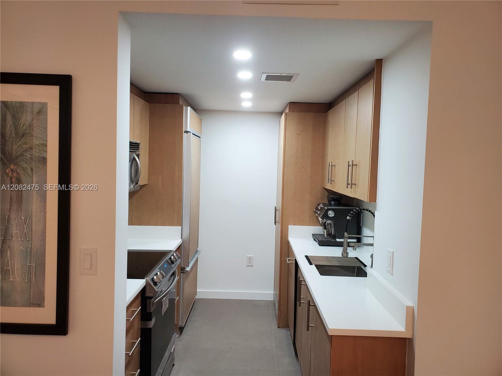 10275 Collins Avenue 523 — photo 8