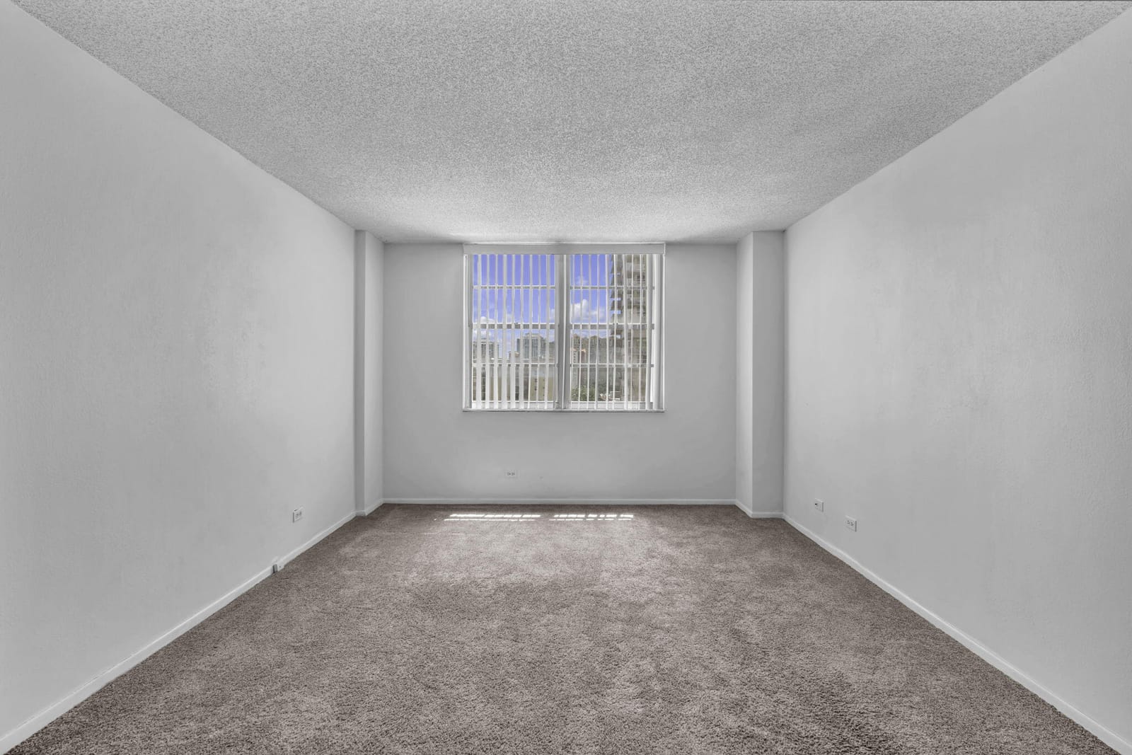 251 174th Street 714 — photo 10