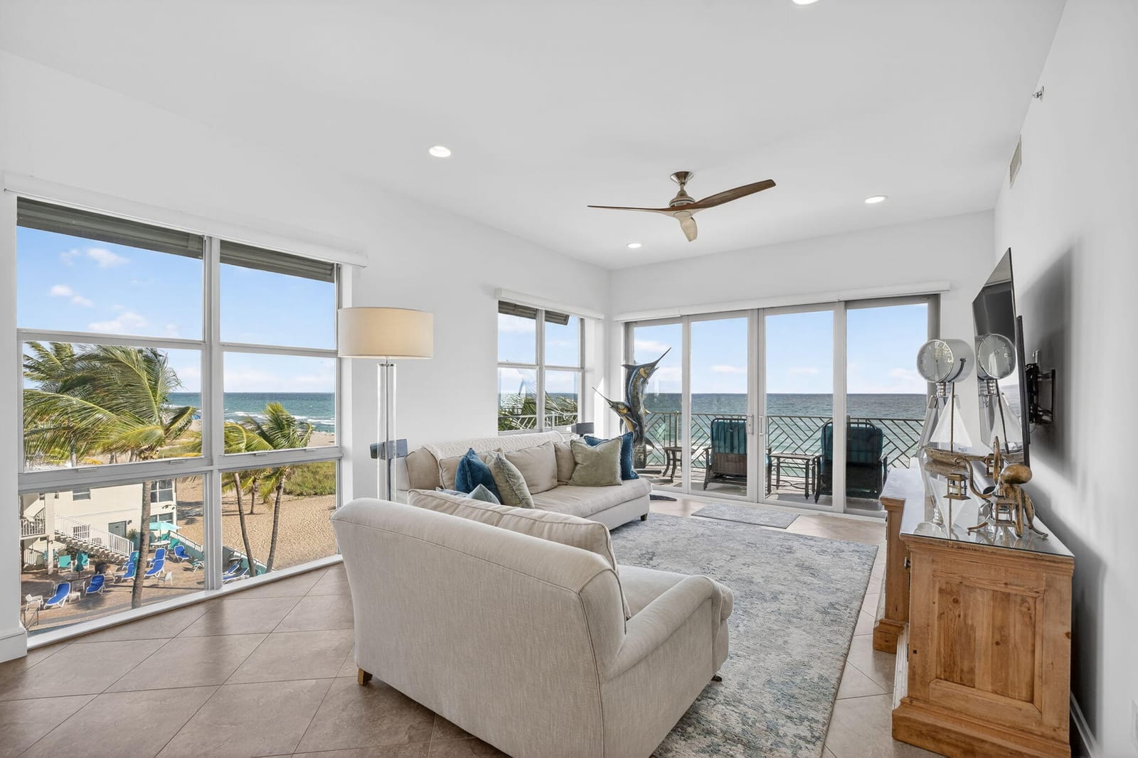 4510 El Mar Drive 405 — photo 4