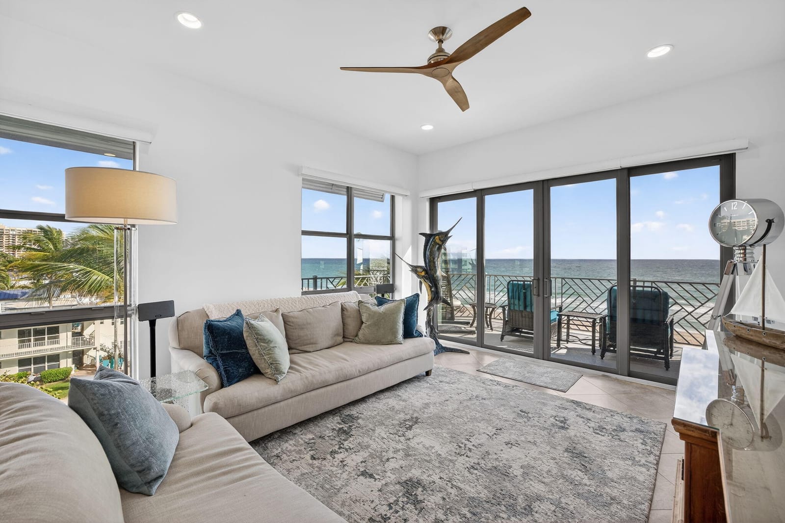 4510 El Mar Drive 405 — photo 8