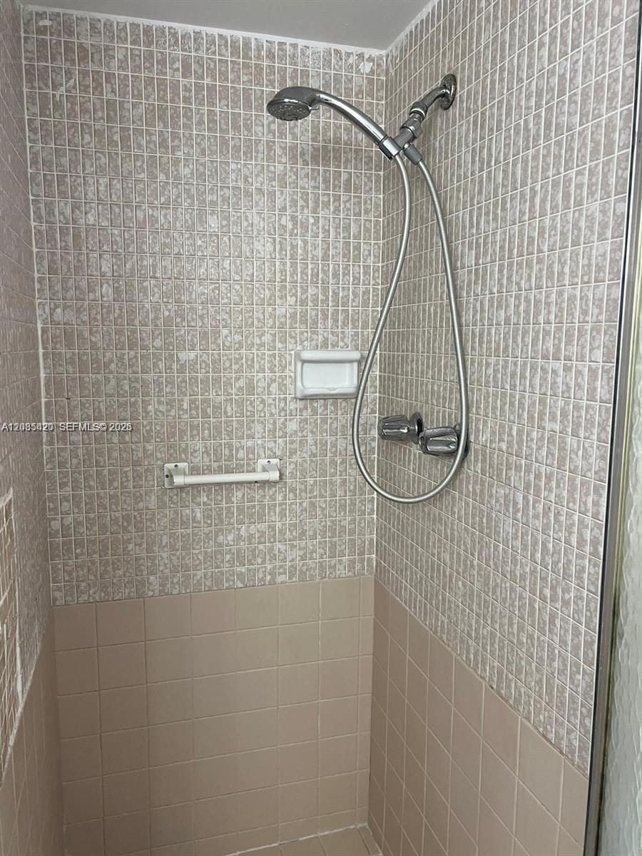 4717 NW 7th Street 707-10 — photo 9