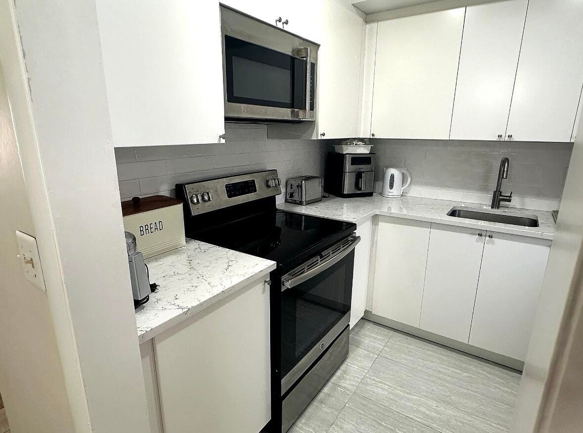 300 NE 20TH Street 4100, Boca Raton, FL 33431 photo 3